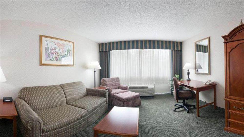 Holiday Inn Marquette By Ihg מראה חיצוני תמונה