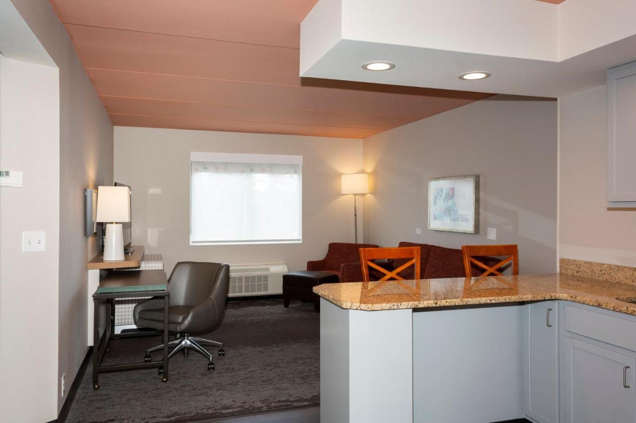Holiday Inn Marquette By Ihg מראה חיצוני תמונה