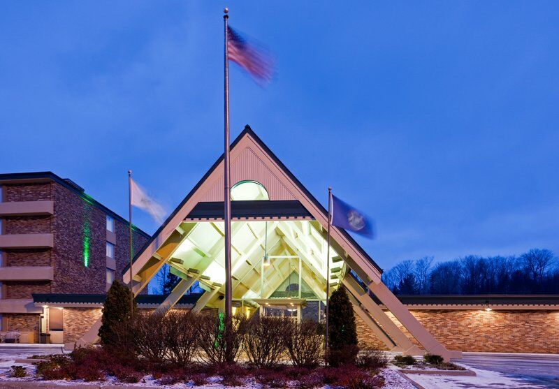 Holiday Inn Marquette By Ihg מראה חיצוני תמונה