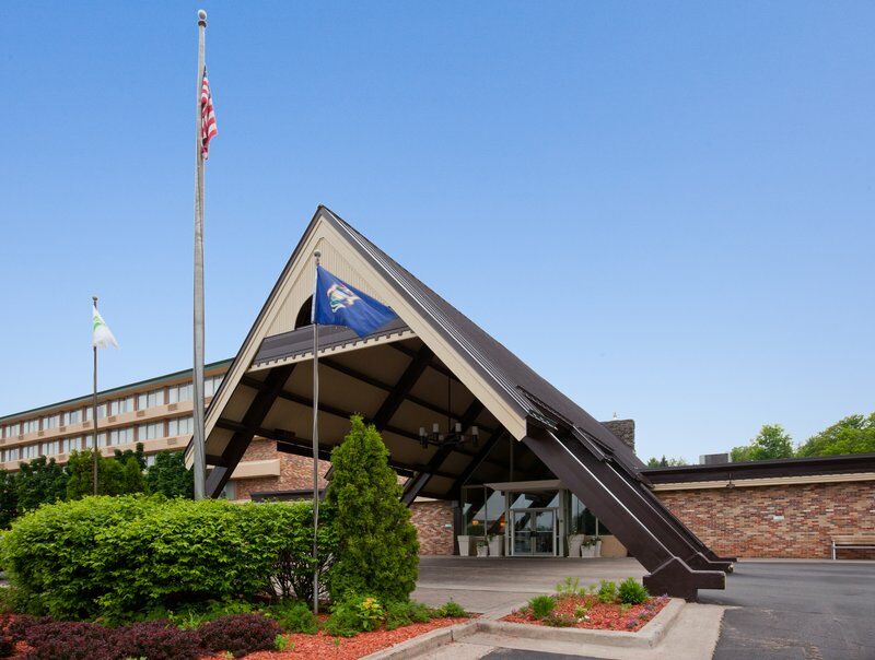Holiday Inn Marquette By Ihg מראה חיצוני תמונה