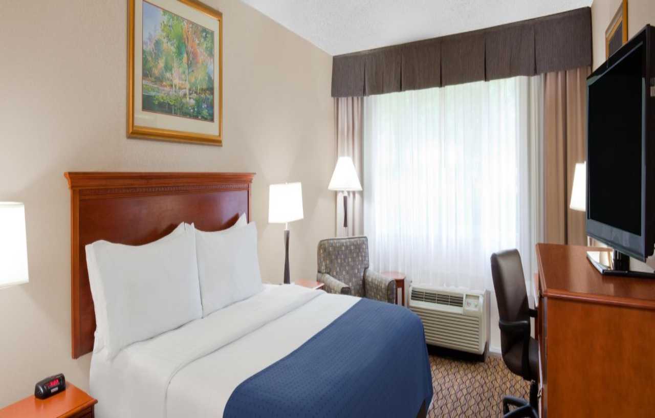 Holiday Inn Marquette By Ihg מראה חיצוני תמונה